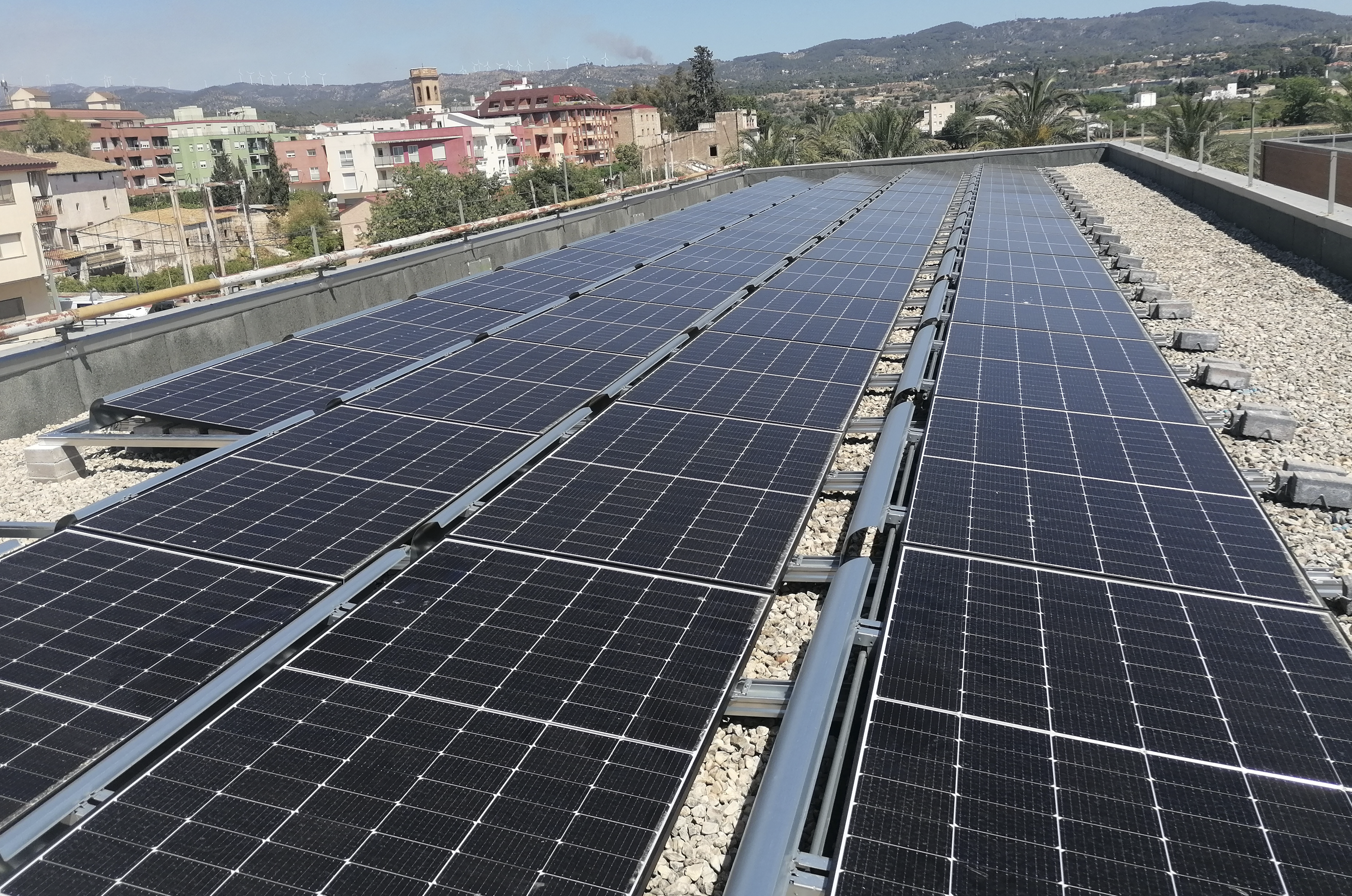 Fotovoltaica EMD de Jesús CEIP Daniel Mangrané 